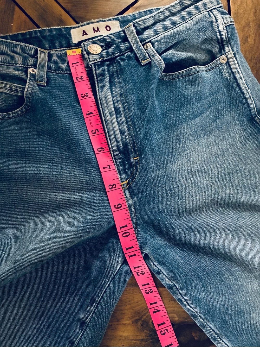 AMO High Rise Stix Crop - Picture 10 of 11